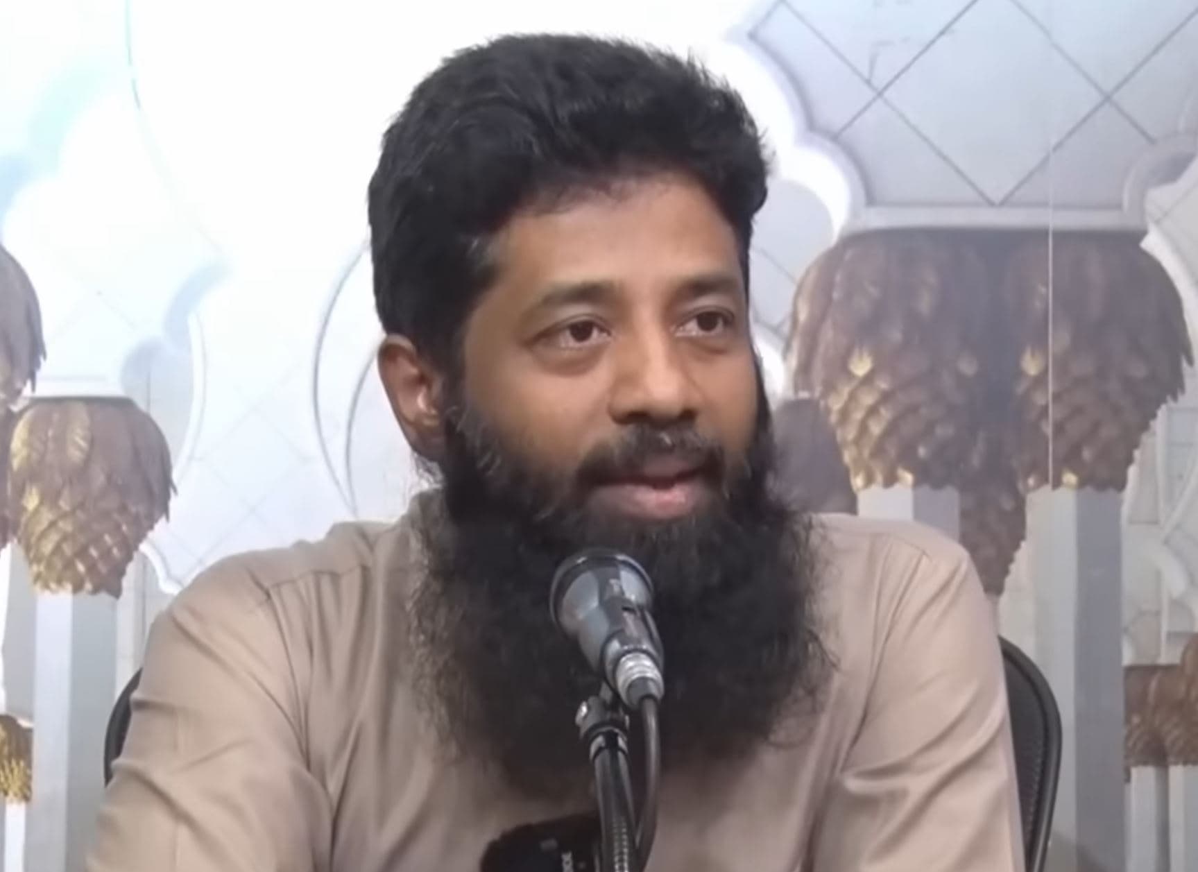 அஷ்ஷேக் முஜாஹித் இப்னு ரஸீன்